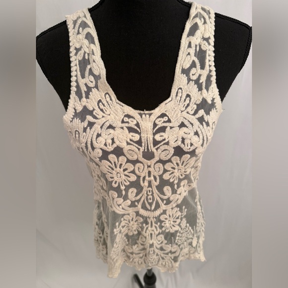 Love J Ivory Embroidered Lace Tank Top Boho Sheer Floral Scalloped Hem - Picture 7 of 12